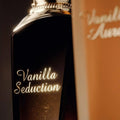 תקריב על התווית והפרטים של בושם Vanilla Seduction לנשים 100 מ