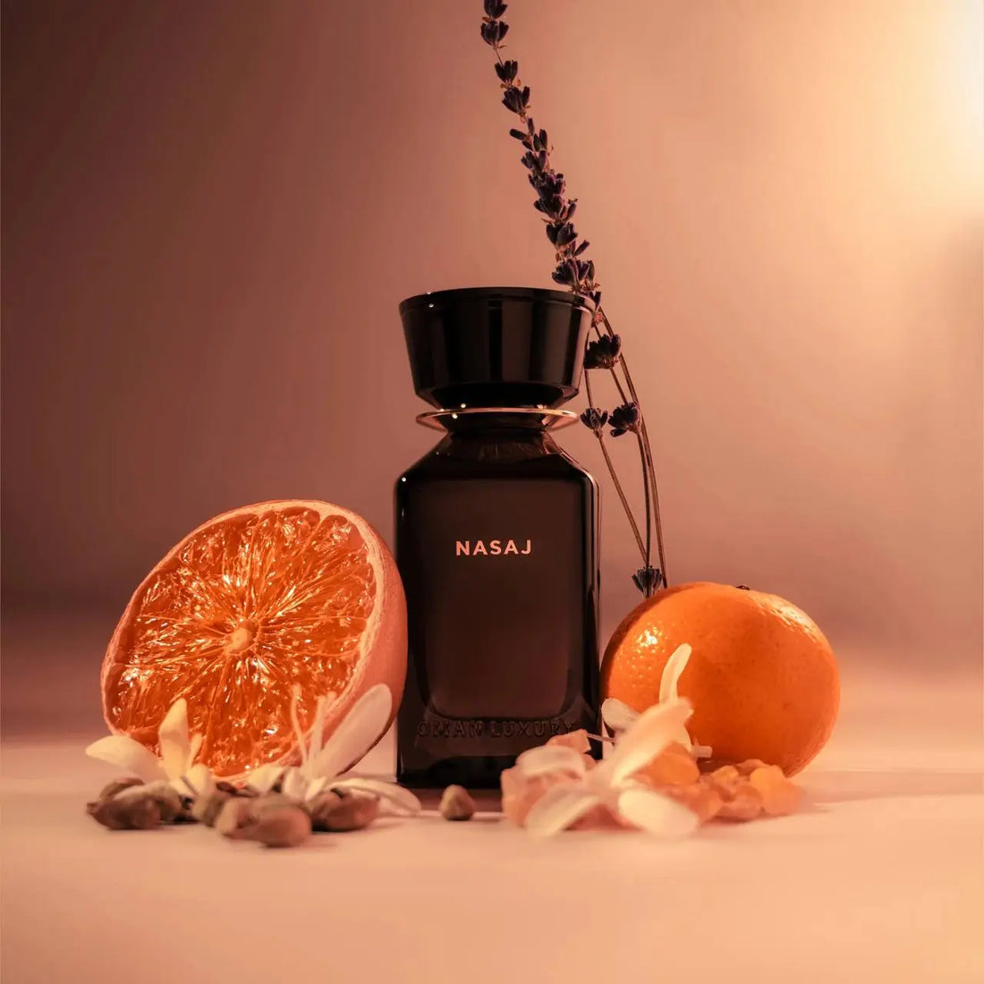 בקבוק בושם Nasaj Omanluxury 100ml – צילום חזית