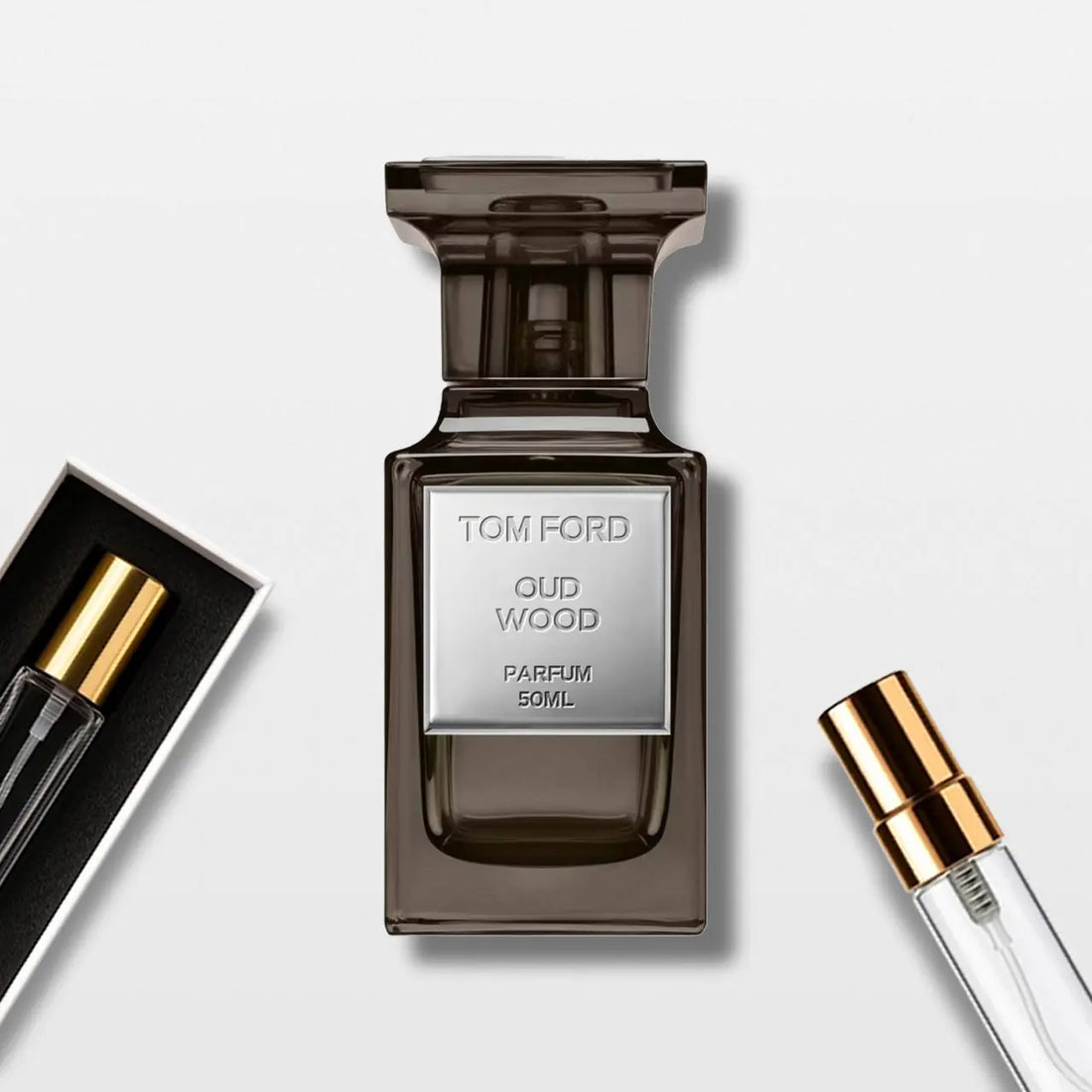 בקבוק בושם Oud Wood Parfum Tom Ford – צילום חזית